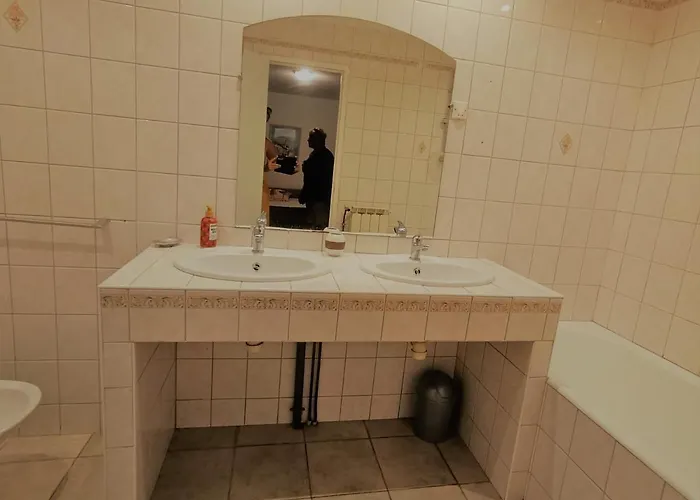 Βίλα Domaine Les Tourtines 28 Personnes Avec Piscines Privees Villarzel-du-Razes